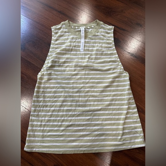 Women’s Lululemon All Yours Tank Top Yachtie Stripe Dew Green White Size 4 - Picture 4 of 10